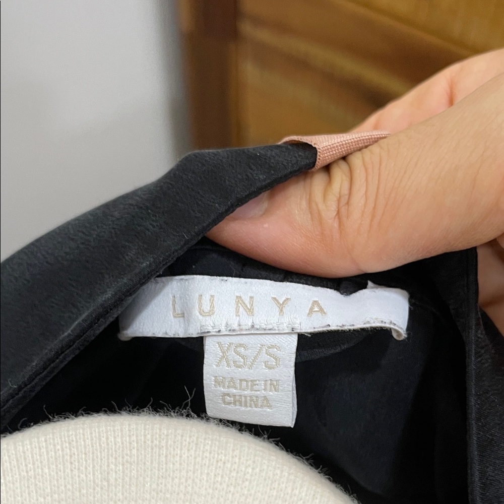 Lunya Silk Robe - Picture 7 of 7